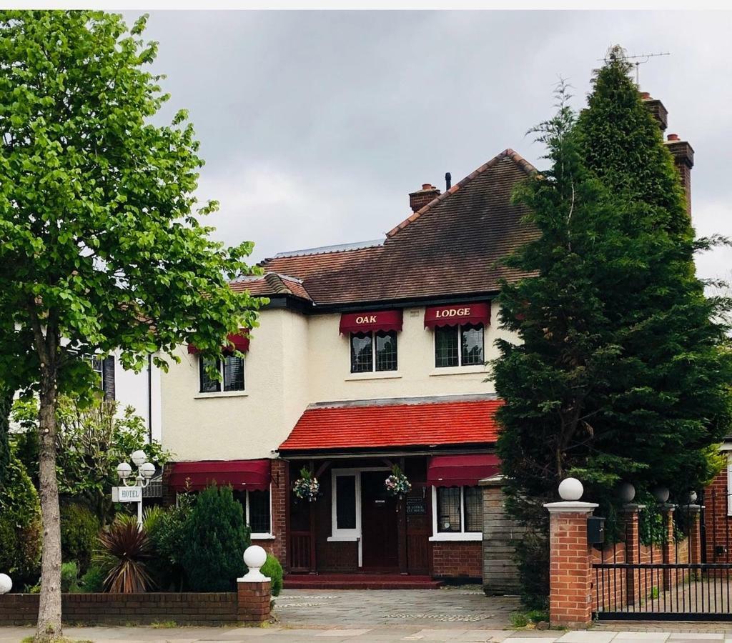 Oak Lodge Hotel Enfield Exterior foto